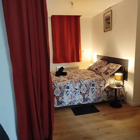 Eden , L'elegant! Seul , En Couple Ou En Famille *