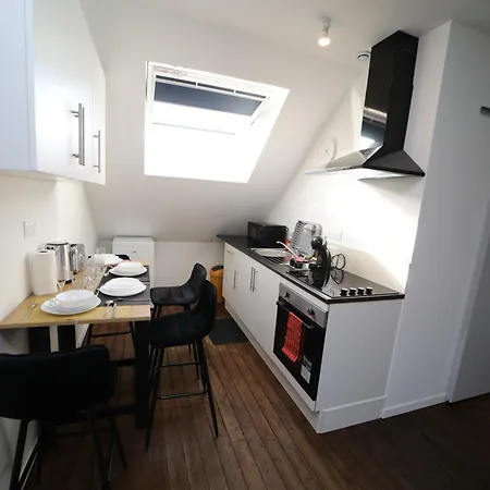 Eden , L'elegant! Seul , En Couple Ou En Famille