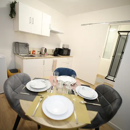 Apartman Eden , L'elegant! Seul , En Couple Ou En Famille *